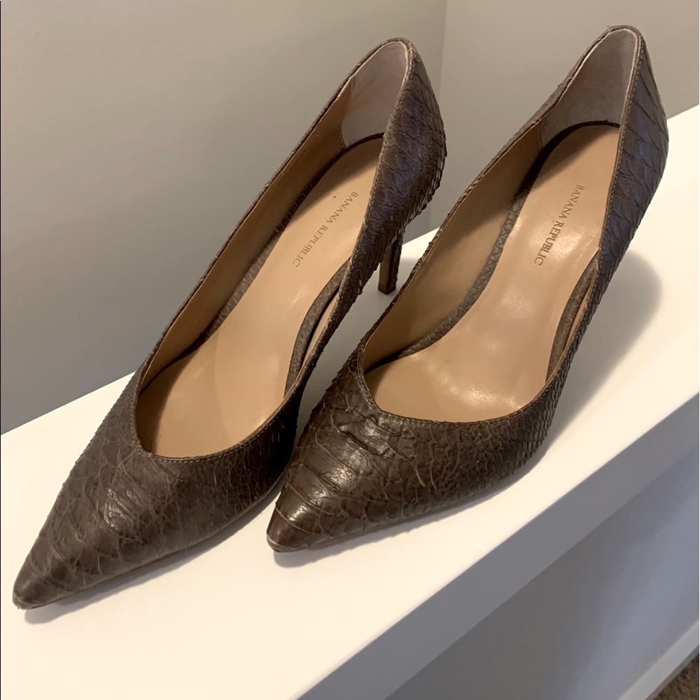 Banana Republic Dress Heels